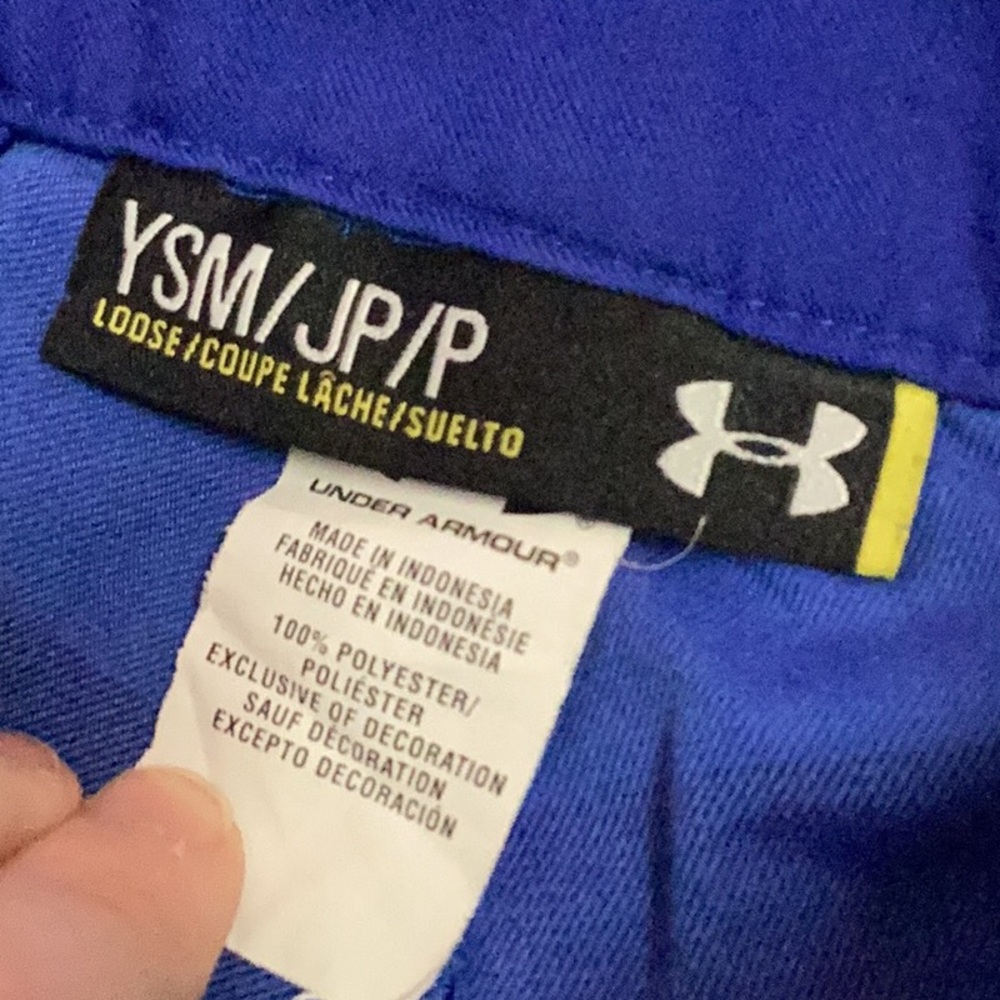 Under Armor Blue Shorts. - Picture 10 of 10